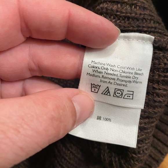 Eddie Bauer Pull-Over (100% Cotton) - Picture 12 of 12